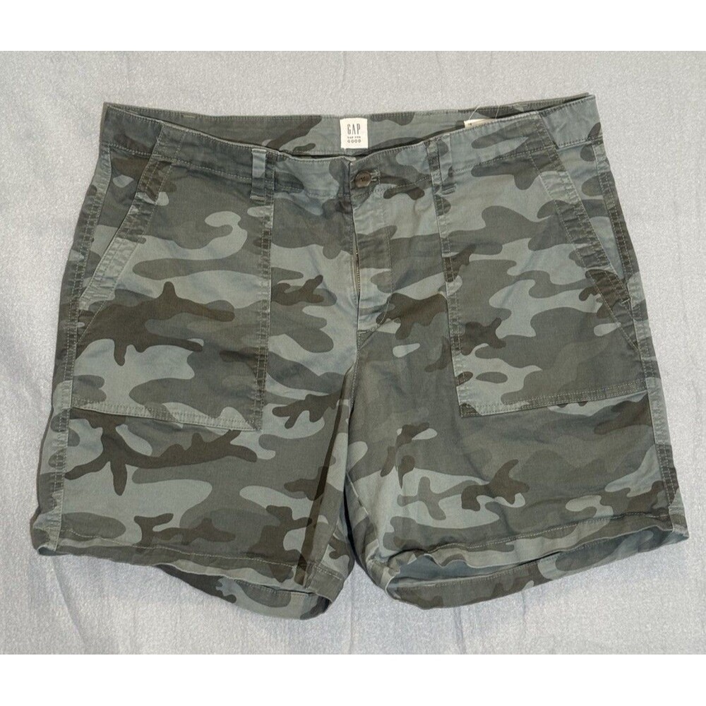GAP Camo Girlfriend Khaki Short Size 16 Women’s